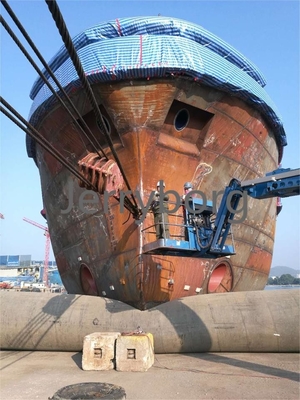 চীন নৌবাহিনীর এয়ারব্যাগ উদ্ধার পন্টন পুনরায় ভাসমান এবং জাহাজ চালু করার জন্য
