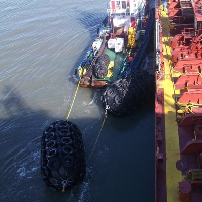BV 80Kpa ফ্লোট রাবার ফেন্ডার টাগবোট এয়ারক্রাফট টায়ারের জন্য Natant রাবার ড্যাশপট