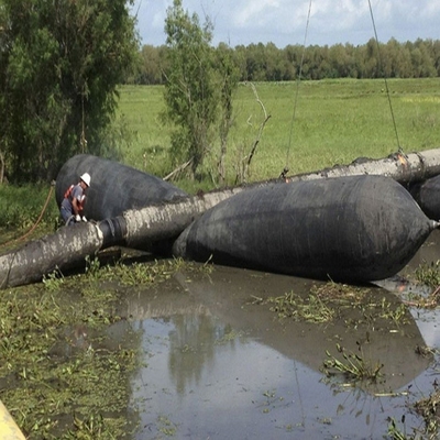 নলাকার কালো inflatable মেরিন ভারী উত্তোলন এয়ার ব্যাগ