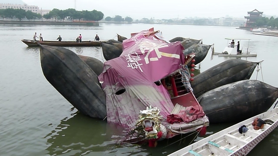 মালবাহী জাহাজের জন্য উচ্চ চাপ সহ মেরিন রাবার এয়ারব্যাগ বায়ুসংক্রান্ত জাহাজের জন্য লঞ্চ এবং উত্তোলন
