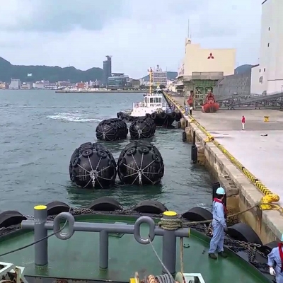 ইয়োকোহামা বায়ুসংক্রান্ত ডকিং ফেন্ডার উচ্চ চাপ 50 কেপিএ ইনফ্ল্যাটেবল ফেন্ডার